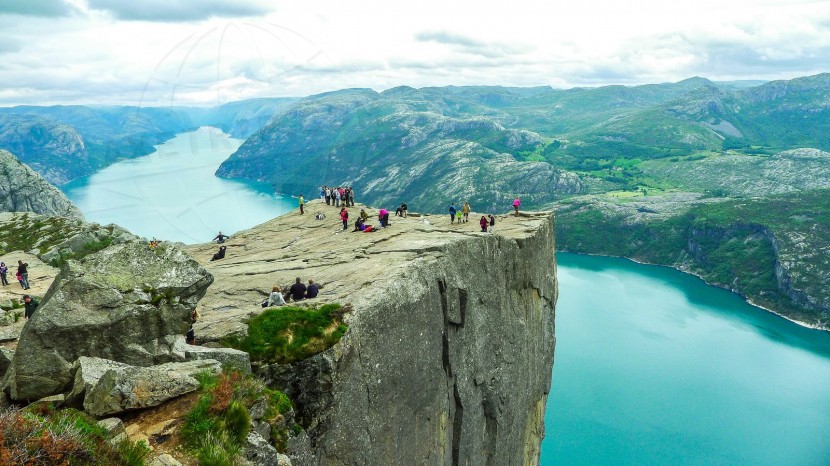 Norway Preikestolen  | axetrip.com